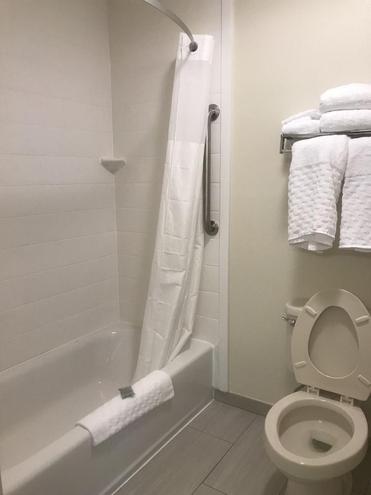 Rodeway Inn & Suites O'Fallon Eksteriør billede